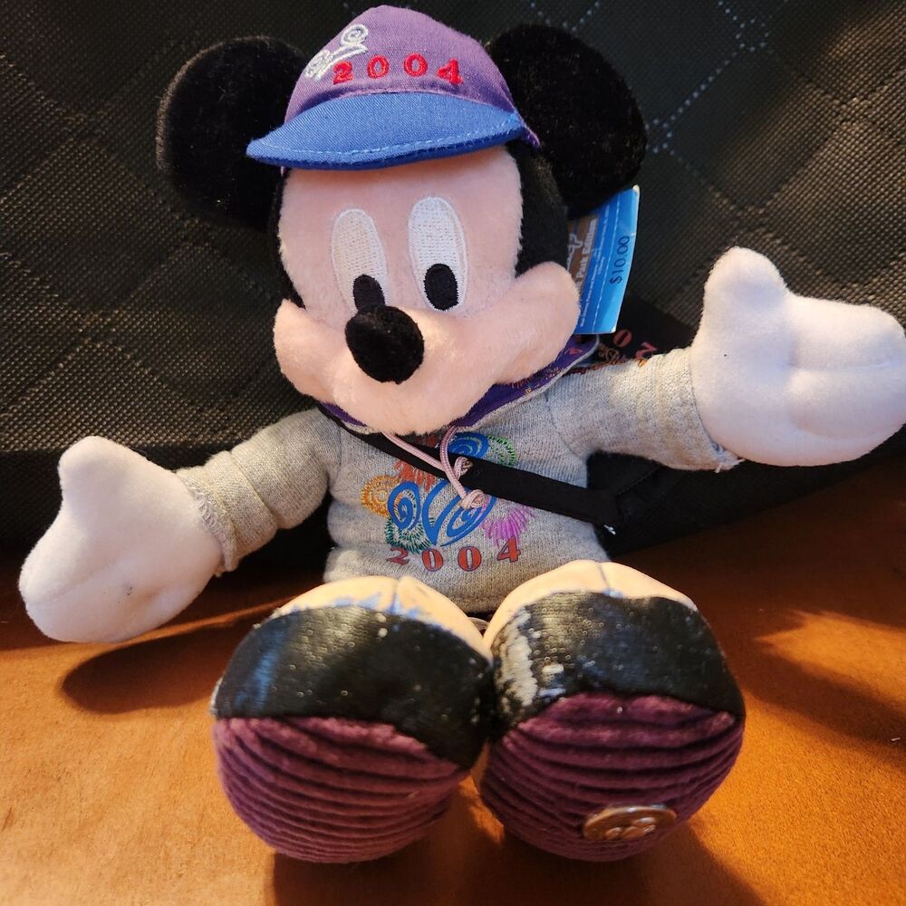 2004 Mickey Mouse Bean Bag Walt Disney World EUC Tags Attached